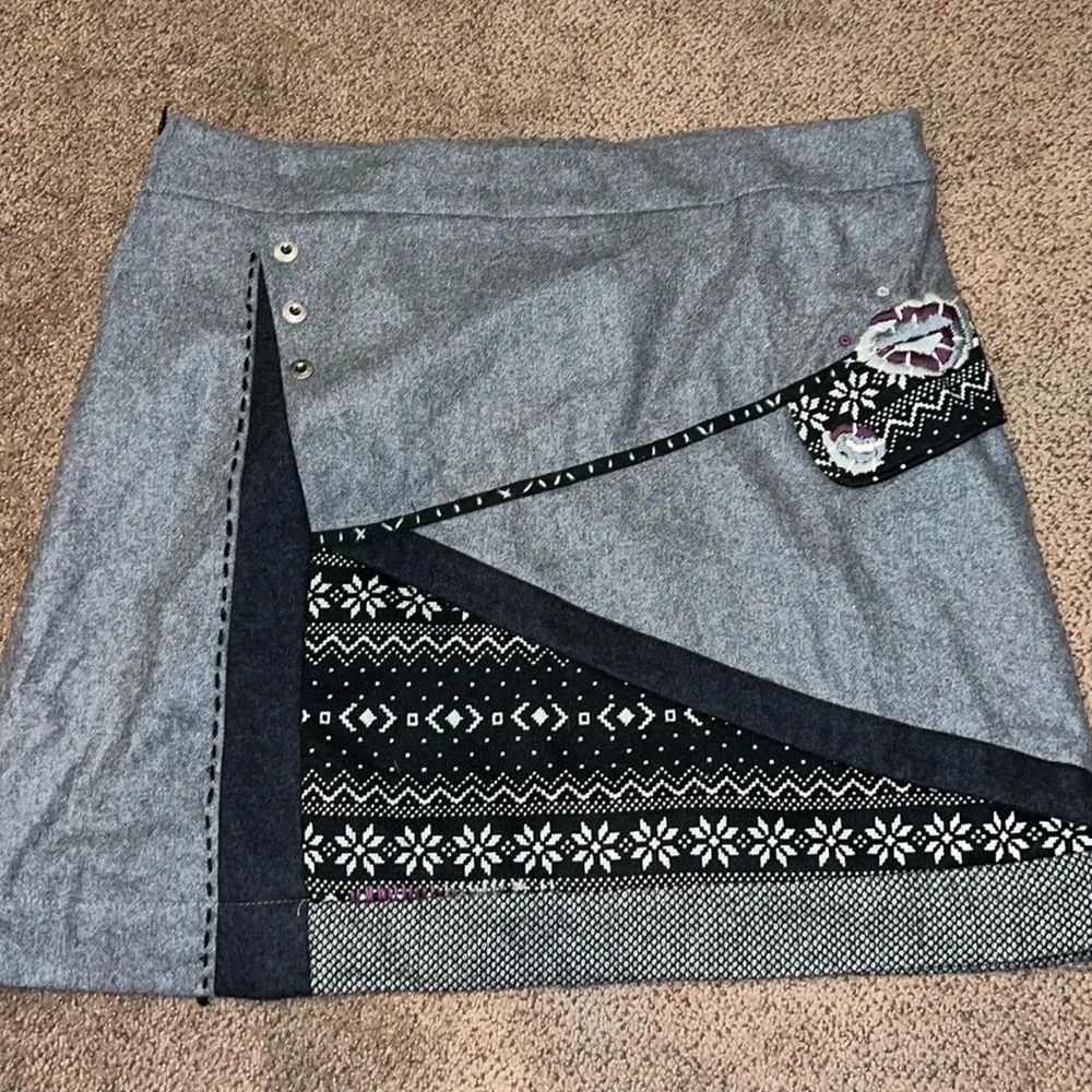 L33 by Virginie & Moi Black‎ Abstract grey purple mixed media anthropologie mini